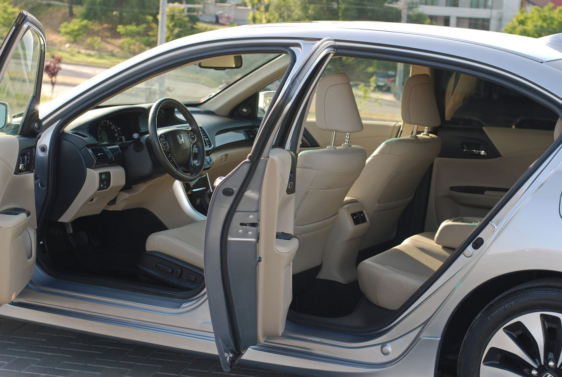 2017 Honda Accord Hybrid Touring